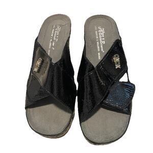 Helle Comfort Womens OXOX Shoes Sz 7.5 EU 38 Black Patent Gator Slip On Sandals